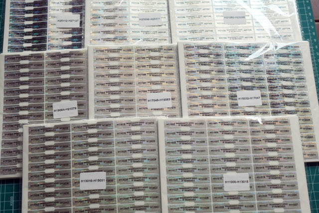 Custom Stickers Hologram Secure Original Genuine Valid Authentic Holographic Labels 10 x 50 mm Bone Shape VOID Label